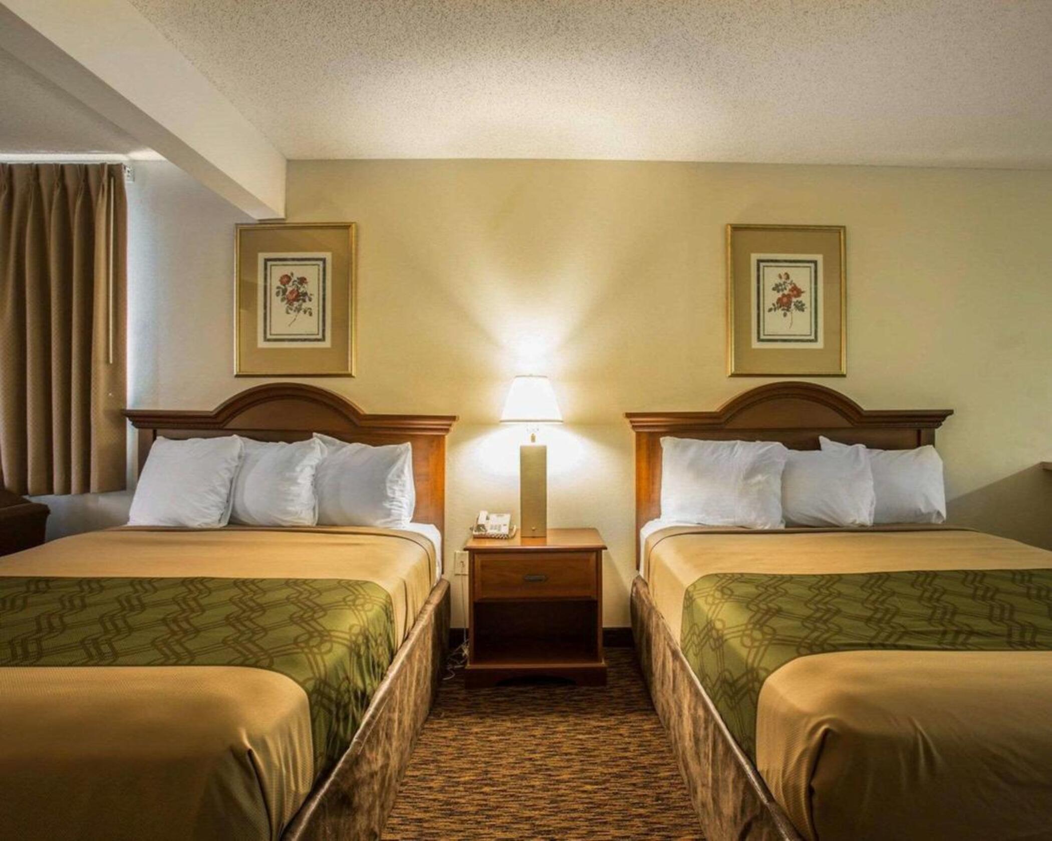 Econo & Hotel 2*